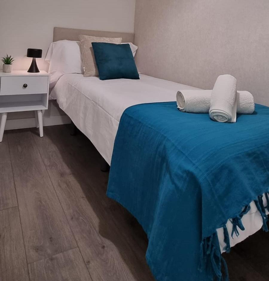 Torrejon Suites Torrejon de Ardoz Exterior photo